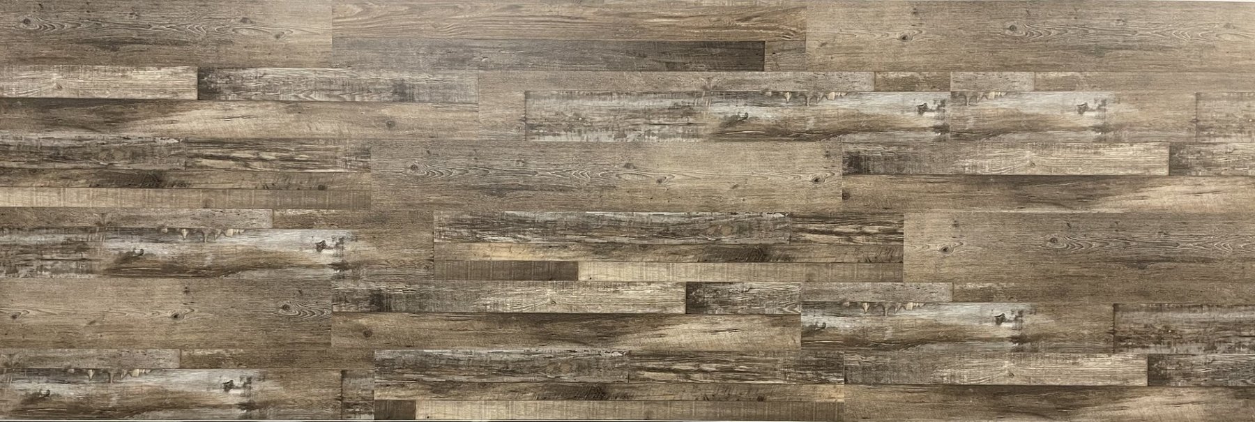 Colour sample: Rustic Heritage Oak